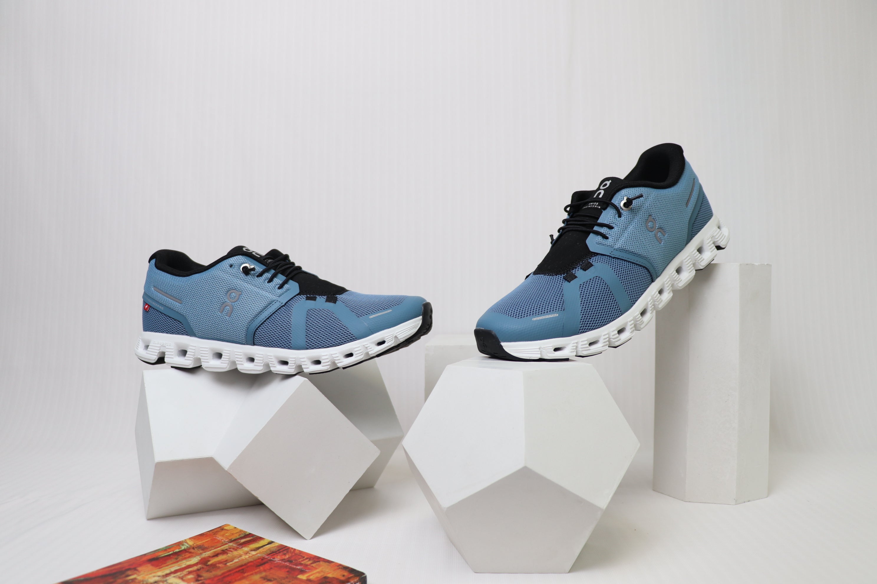 CloudFlex Running Sneakers